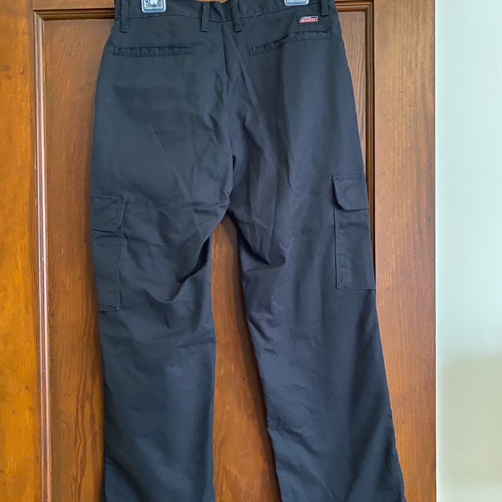 Men’s Dickie Loose Fit Cargo Pants. Black. Excellent condition. 31x30.